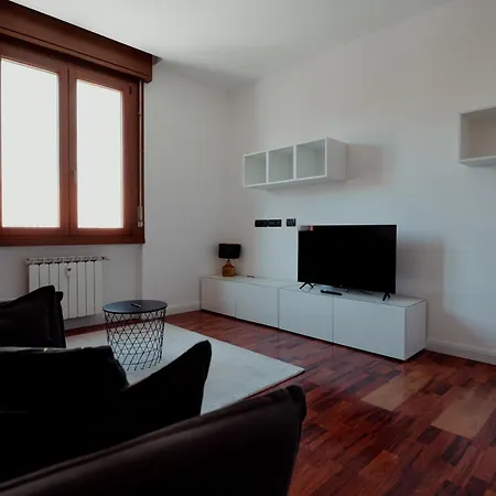 La Finestra Sulla Piazza