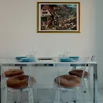 La Finestra Sulla Piazza * 的里雅斯特